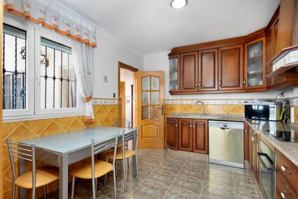 Casa independiente en calle Teresa Berganza, 6