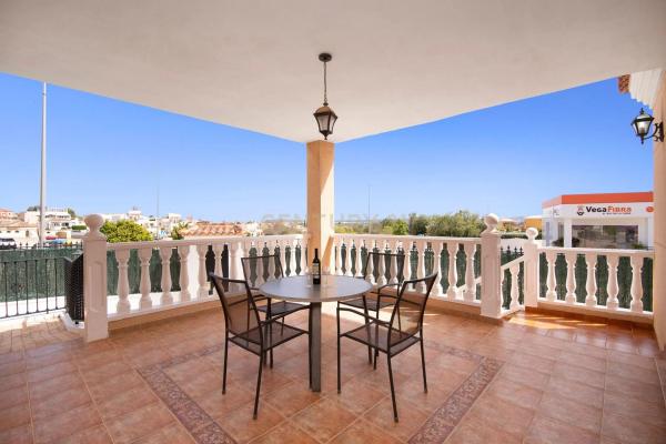 Casa independiente en calle Teresa Berganza, 6