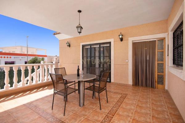 Casa independiente en calle Teresa Berganza, 6