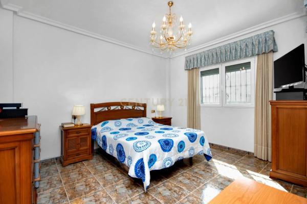 Casa independiente en calle Teresa Berganza, 6