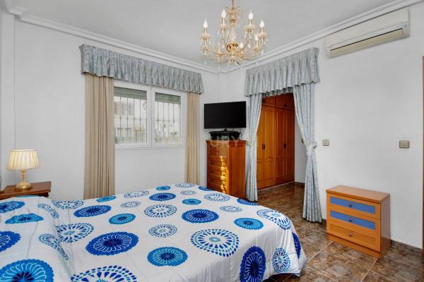 Casa independiente en calle Teresa Berganza, 6