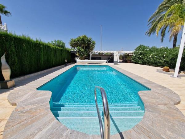 Casa independiente en calle picasso