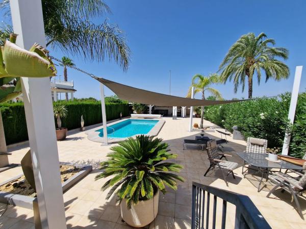 Casa independiente en calle picasso