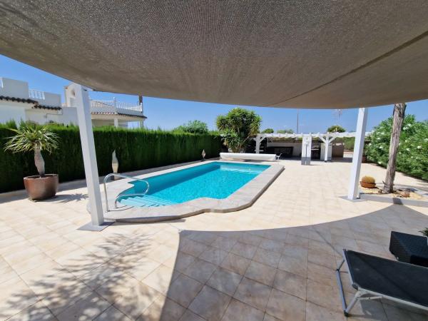 Casa independiente en calle picasso