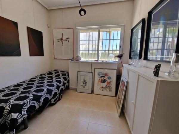 Casa independiente en calle picasso