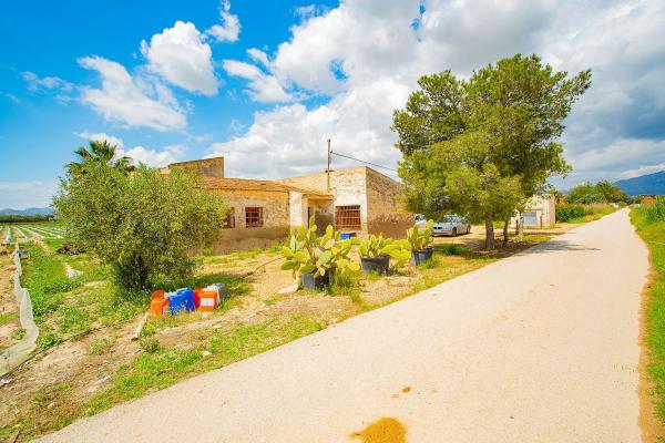 Casa terrera en calle Cardenal Belluga