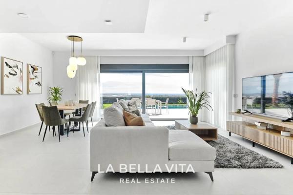 Casa independiente en calle Finlandia, 6