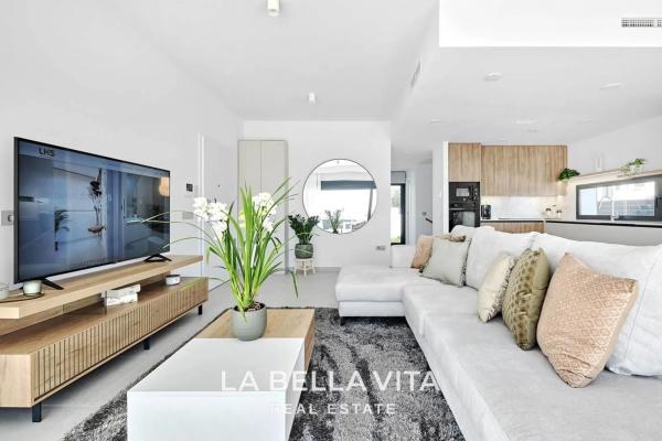 Casa independiente en calle Finlandia, 6