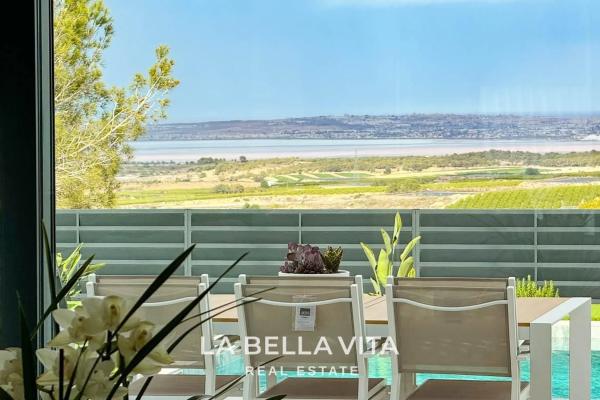 Casa independiente en calle Finlandia, 6