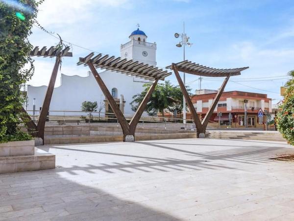 Casa independiente en calle Alicante, 6