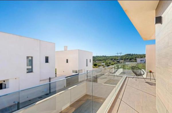 Casa independiente en calle la Castellana, 14