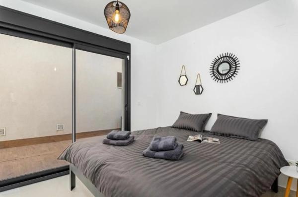 Casa independiente en calle la Castellana, 14