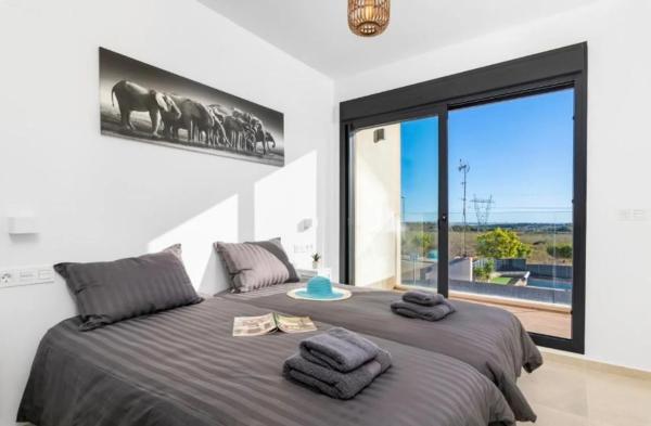 Casa independiente en calle la Castellana, 14