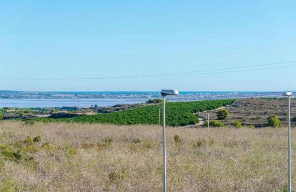 Casa independiente en calle la Castellana, 14