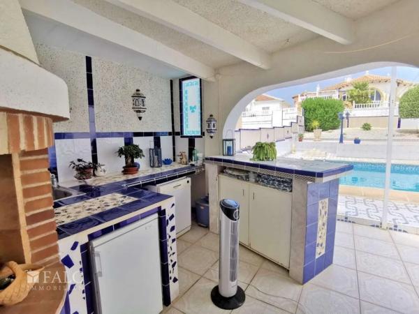 Casa independiente en calle Alcoy