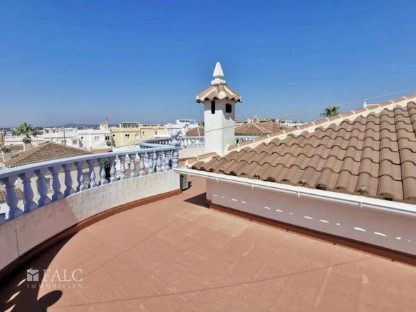 Casa independiente en calle Alcoy