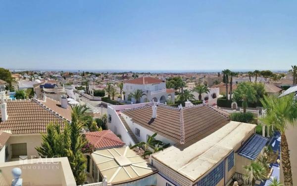 Casa independiente en calle Alcoy