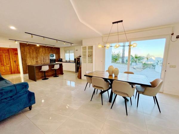 Casa independiente en calle Río Segura