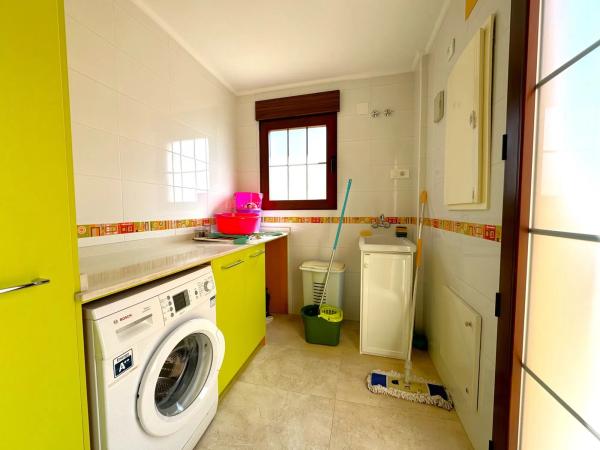 Casa independiente en avenida Poniente Balcón Costa