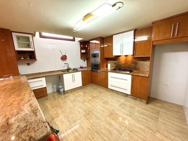 Casa independiente en avenida Poniente Balcón Costa