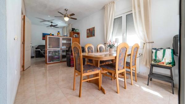 Casa independiente en calle Chipiona, 8