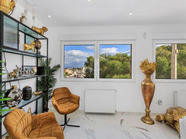 Casa independiente en calle el Grove, 599