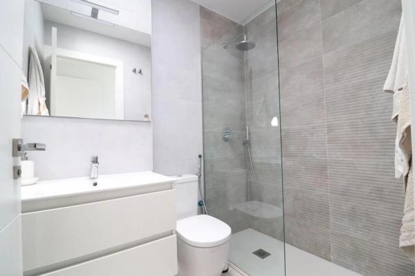 Casa independiente en calle lo Aguirre