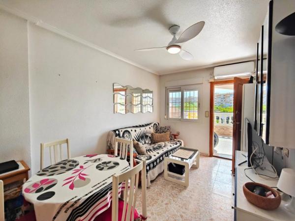 Casa independiente en Urbanizacion Parque Naciones