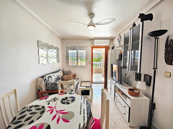 Casa independiente en Urbanizacion Parque Naciones