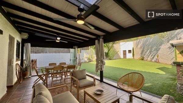 Piso en alquiler de 5 habitaciones en Sant Vicenç de Montalt