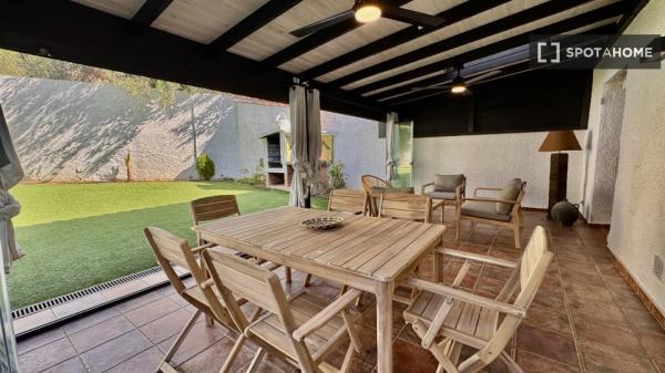 Piso en alquiler de 5 habitaciones en Sant Vicenç de Montalt