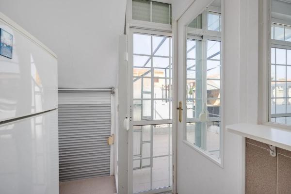 Casa independiente en calle Rojales, 18