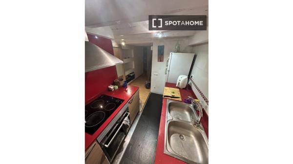 Estudio en alquiler en El Raval, Barcelona