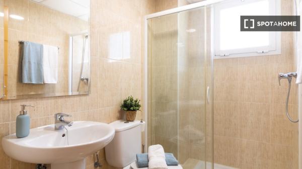 Apartamento de 2 dormitorios en alquiler en Manilva, Málaga