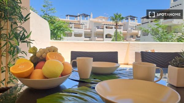 Apartamento de 2 dormitorios en alquiler en Manilva, Málaga