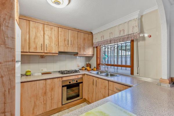 Casa independiente en avenida de Inglaterra s/n