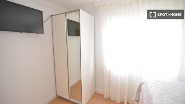 Room in shared apartment in Santander