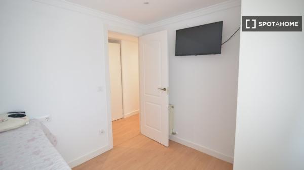 Room in shared apartment in Santander