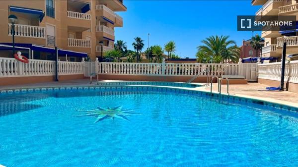 Estudio en alquiler en Santa Pola, Alicante