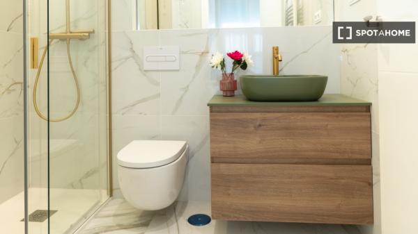 Piso en alquiler de 2 habitaciones en Chopera, Madrid