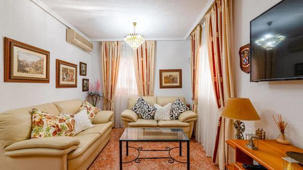 Casa independiente en calle Otelo, 1