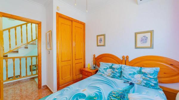 Casa independiente en calle Otelo, 1