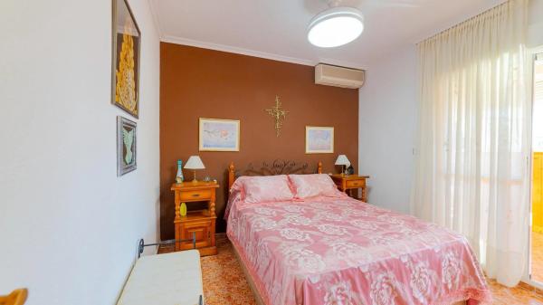 Casa independiente en calle Otelo, 1