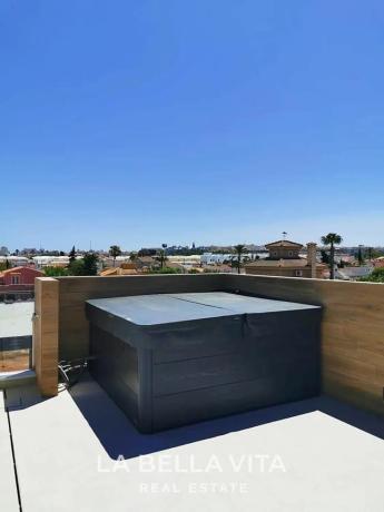 Casa independiente en calle Jose Lorca Garcia, 8