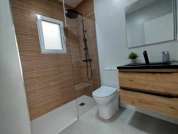 Casa independiente en avenida Adradas, 182