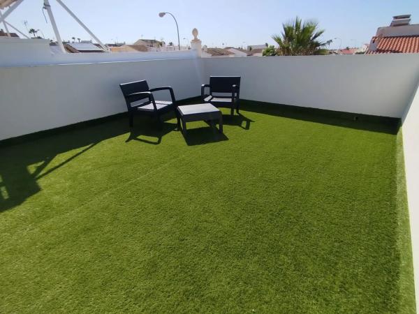 Casa independiente en avenida Adradas, 182