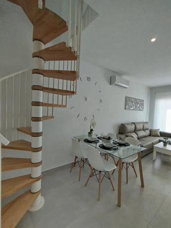 Casa independiente en avenida Adradas, 182