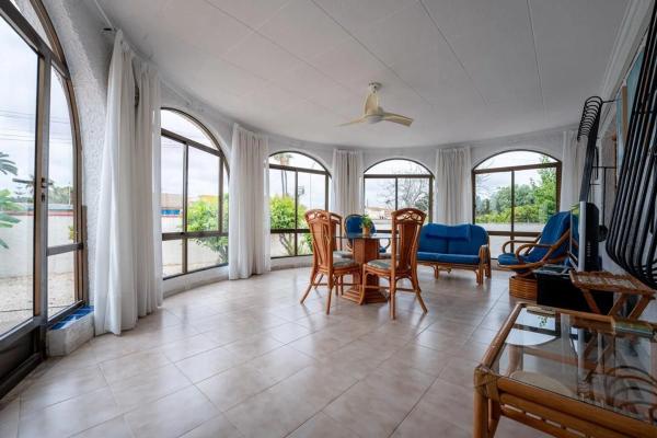 Casa independiente en calle Sibelius