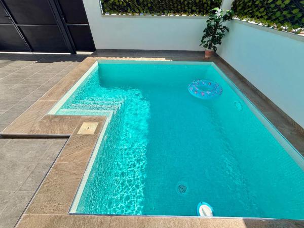 Casa independiente en calle las Abubillas