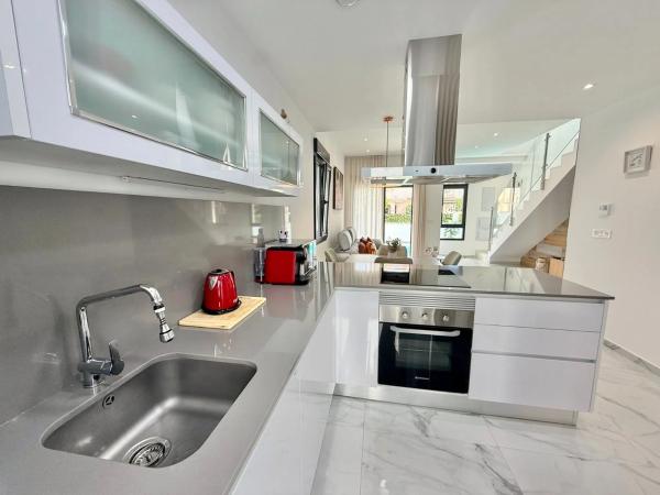 Casa independiente en calle las Abubillas